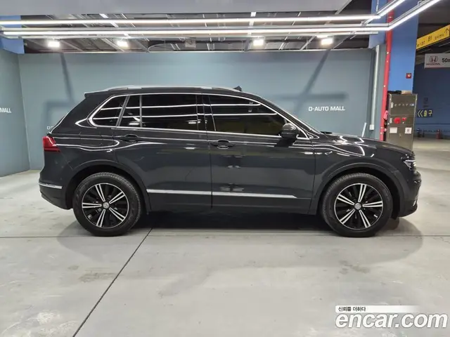 Volkswagen Tiguan 2020 2.0 автомат (гидро), миниатюра 3