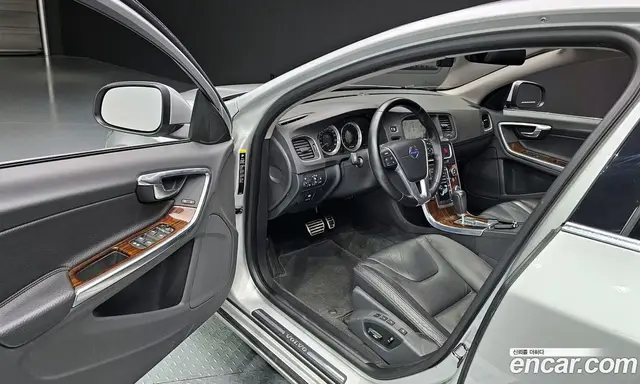 Volvo S60 2011 2.4 автомат (гидро), миниатюра 11