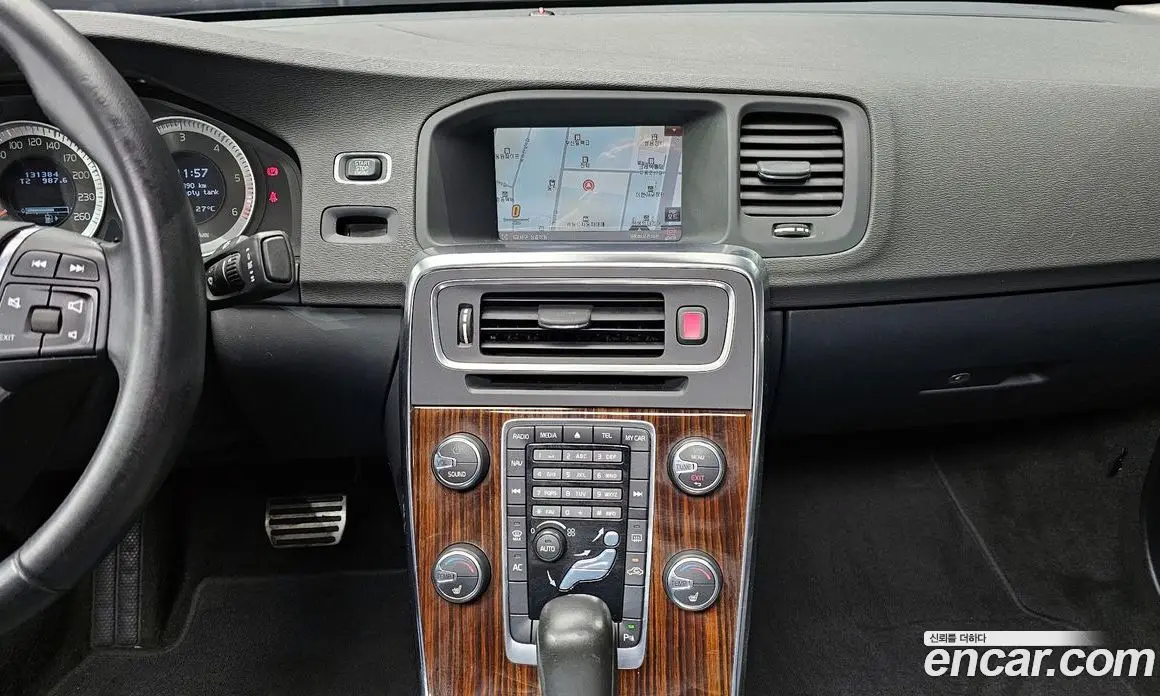 Volvo S60 2011 2.4 автомат (гидро), фото 16