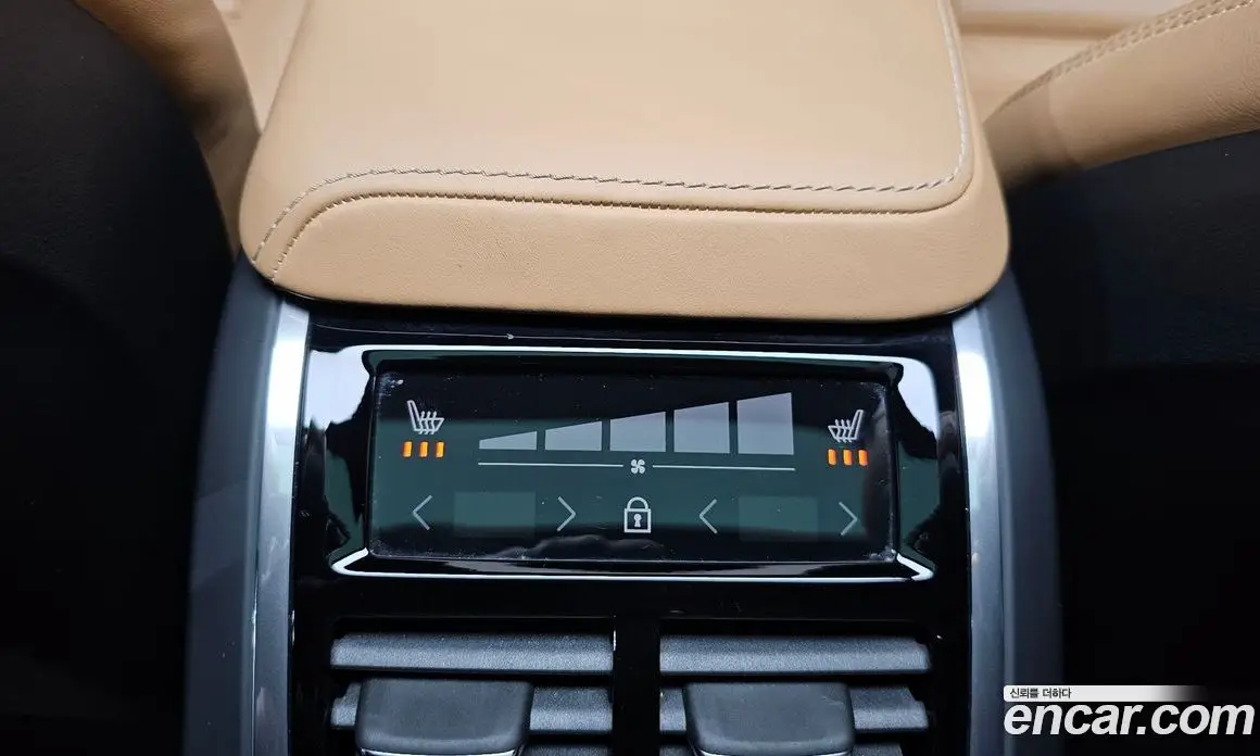 Volvo XC60 2018 2.0 автомат (гидро), фото 22