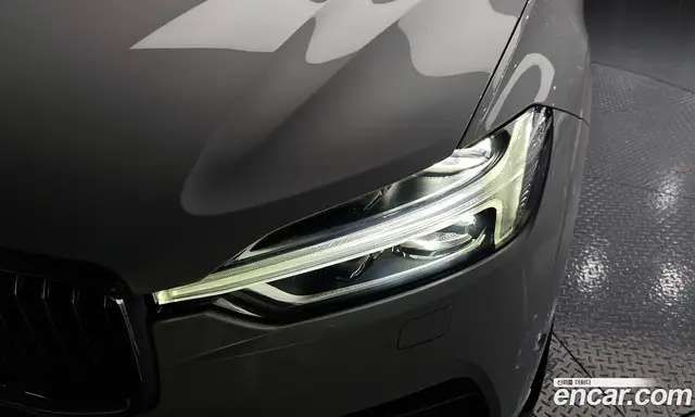 Volvo XC60 2018 2.0 автомат (гидро), миниатюра 8