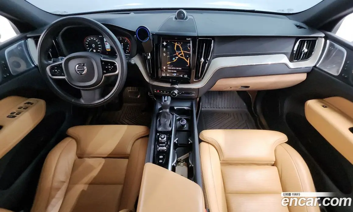 Volvo XC60 2019 2.0 автомат (гидро), фото 7