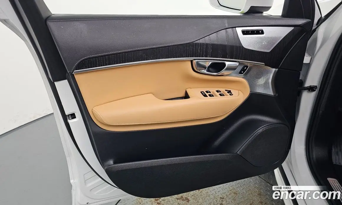 Volvo XC90 2024 2.0 автомат (гидро), фото 14