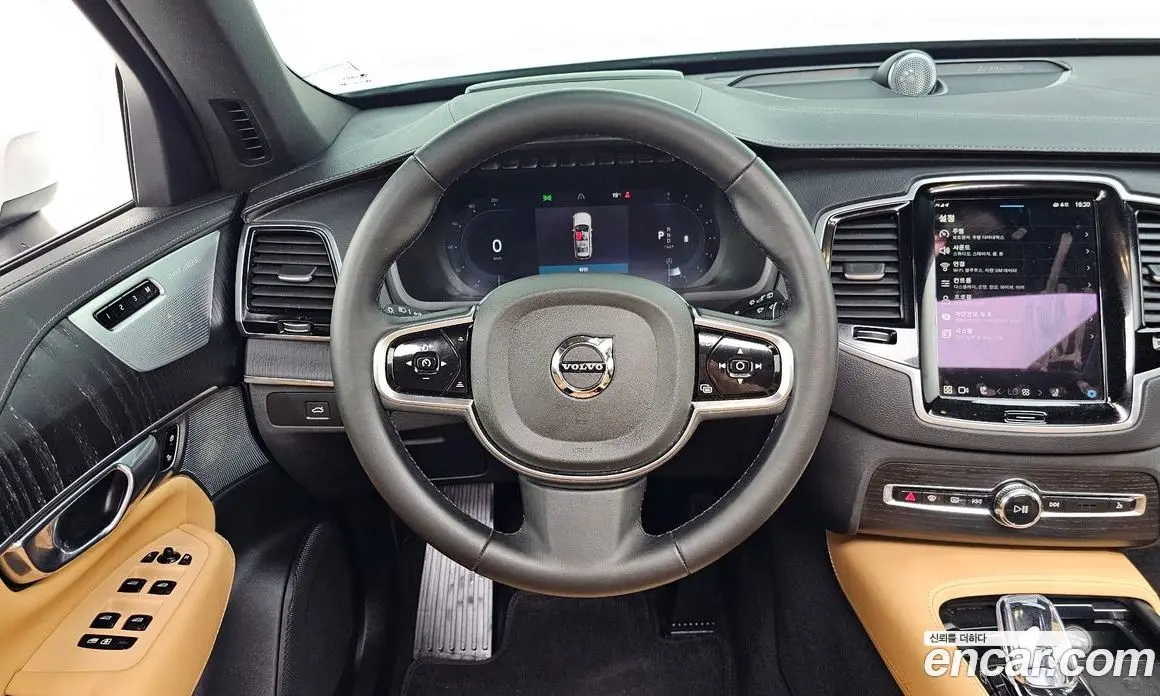 Volvo XC90 2024 2.0 автомат (гидро), фото 18