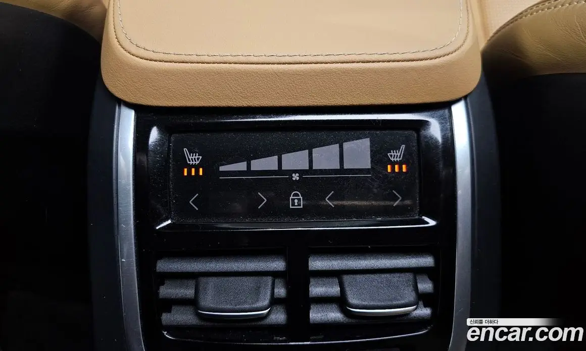 Volvo XC90 2024 2.0 автомат (гидро), фото 31