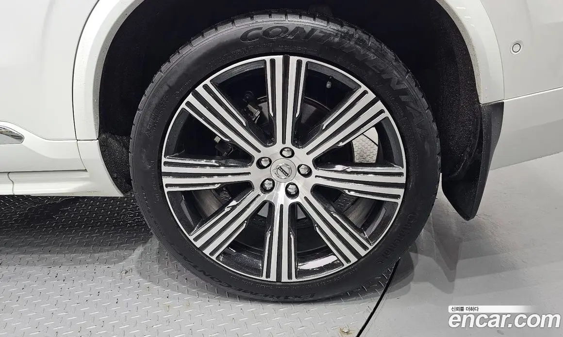 Volvo XC90 2024 2.0 автомат (гидро), фото 7