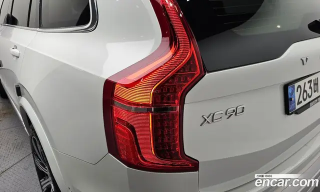 Volvo XC90 2024 2.0 автомат (гидро), миниатюра 9