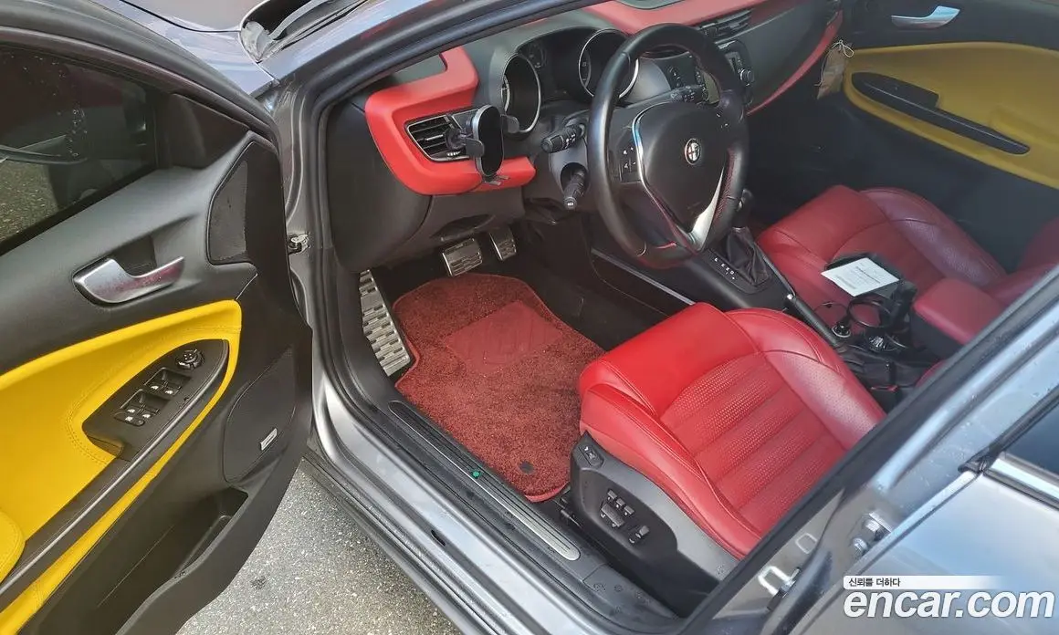 Alfa Romeo Giulietta 2016 2.0 автомат (гидро), фото 20 Alfa Romeo Giulietta 2016 2.0 автомат (гидро), фото 20
