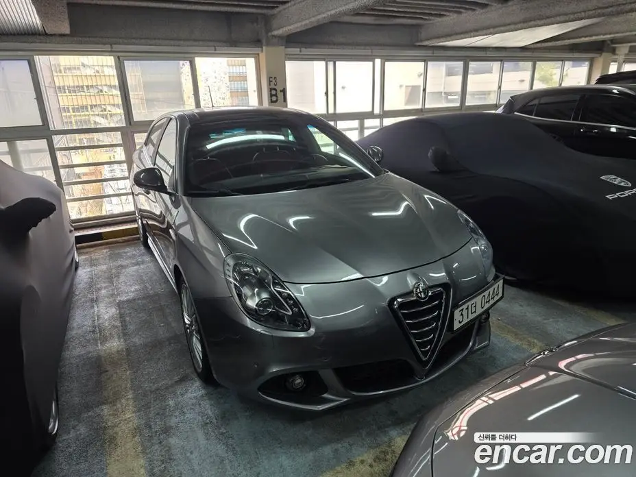 Alfa Romeo Giulietta 2016 2.0 автомат (гидро), фото 3 Alfa Romeo Giulietta 2016 2.0 автомат (гидро), фото 3