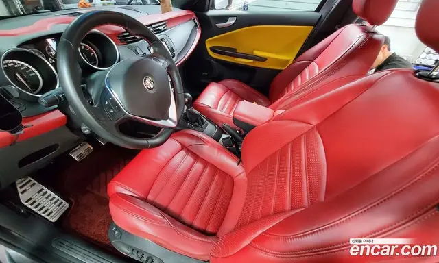 Alfa Romeo Giulietta 2016 2.0 автомат (гидро), миниатюра 5 Alfa Romeo Giulietta 2016 2.0 автомат (гидро), миниатюра 5