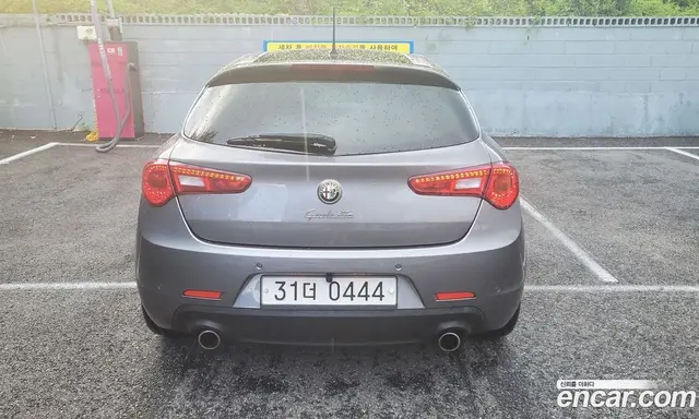 Alfa Romeo Giulietta 2016 2.0 автомат (гидро), миниатюра 8 Alfa Romeo Giulietta 2016 2.0 автомат (гидро), миниатюра 8