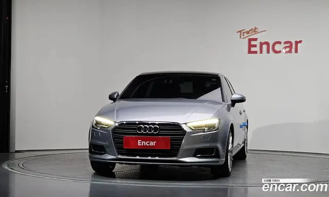 Audi A3 2018 2.0 автомат (гидро), миниатюра 3