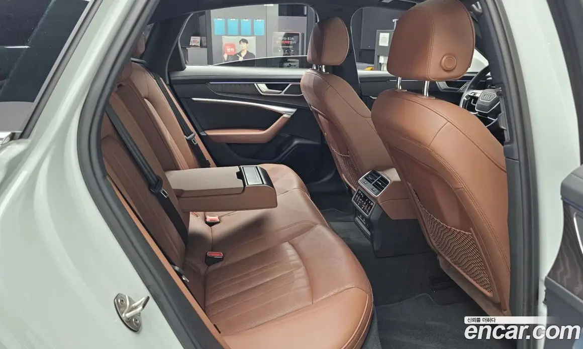 Audi A6 2022 2.0 автомат (гидро), фото 12