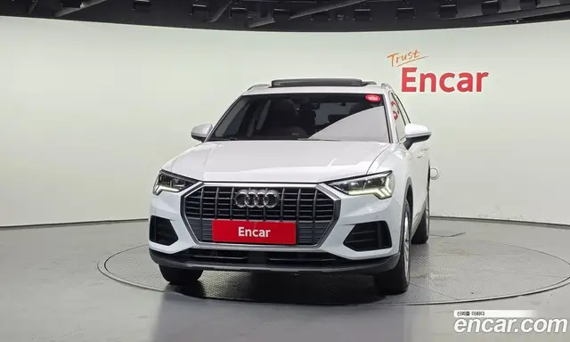 Audi Q3 2020 2.0 автомат (гидро), миниатюра 3