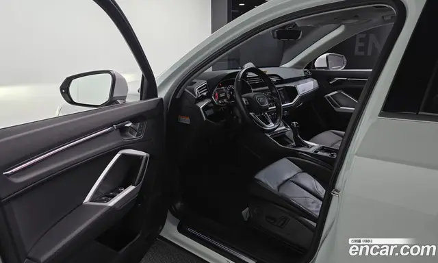Audi Q3 2020 2.0 автомат (гидро), миниатюра 10
