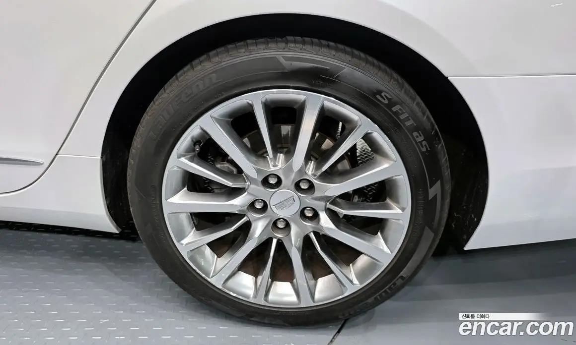 Cadillac CT6 2018 2.0 автомат (гидро), фото 7 Cadillac CT6 2018 2.0 автомат (гидро), фото 7