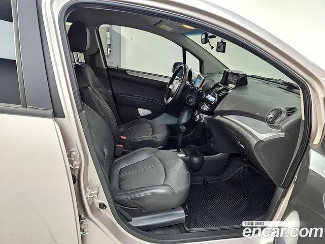 Chevrolet Spark 2013 1.0 автомат (гидро), миниатюра 9