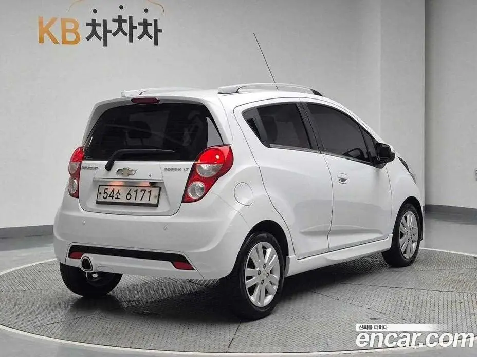 Chevrolet Spark 2014 1.0 автомат (гидро), фото 3