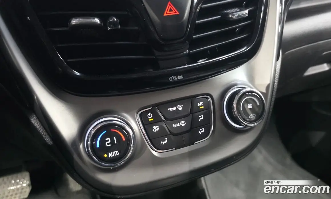 Chevrolet Spark 2019 1.0 автомат (гидро), фото 17