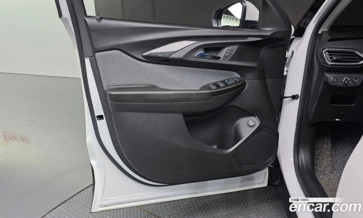 Chevrolet TrailBlazer 2022 1.3 автомат (гидро), фото 14