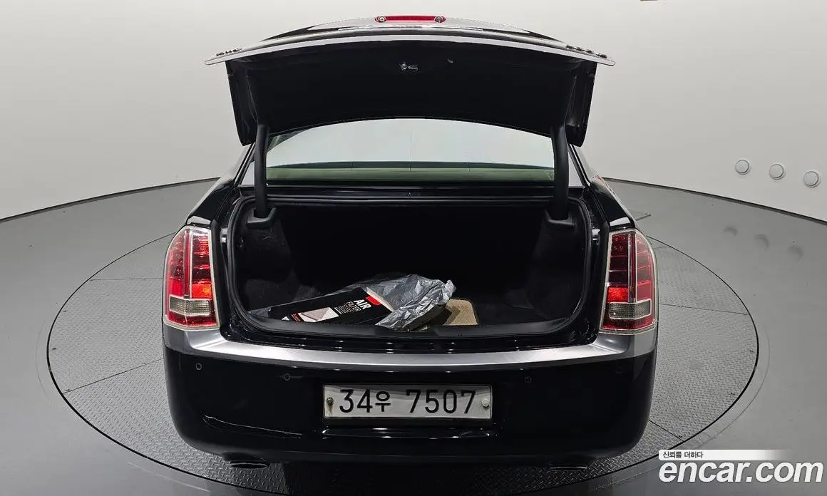 Chrysler 300C 2014 3.6 автомат (гидро), фото 20 Chrysler 300C 2014 3.6 автомат (гидро), фото 20