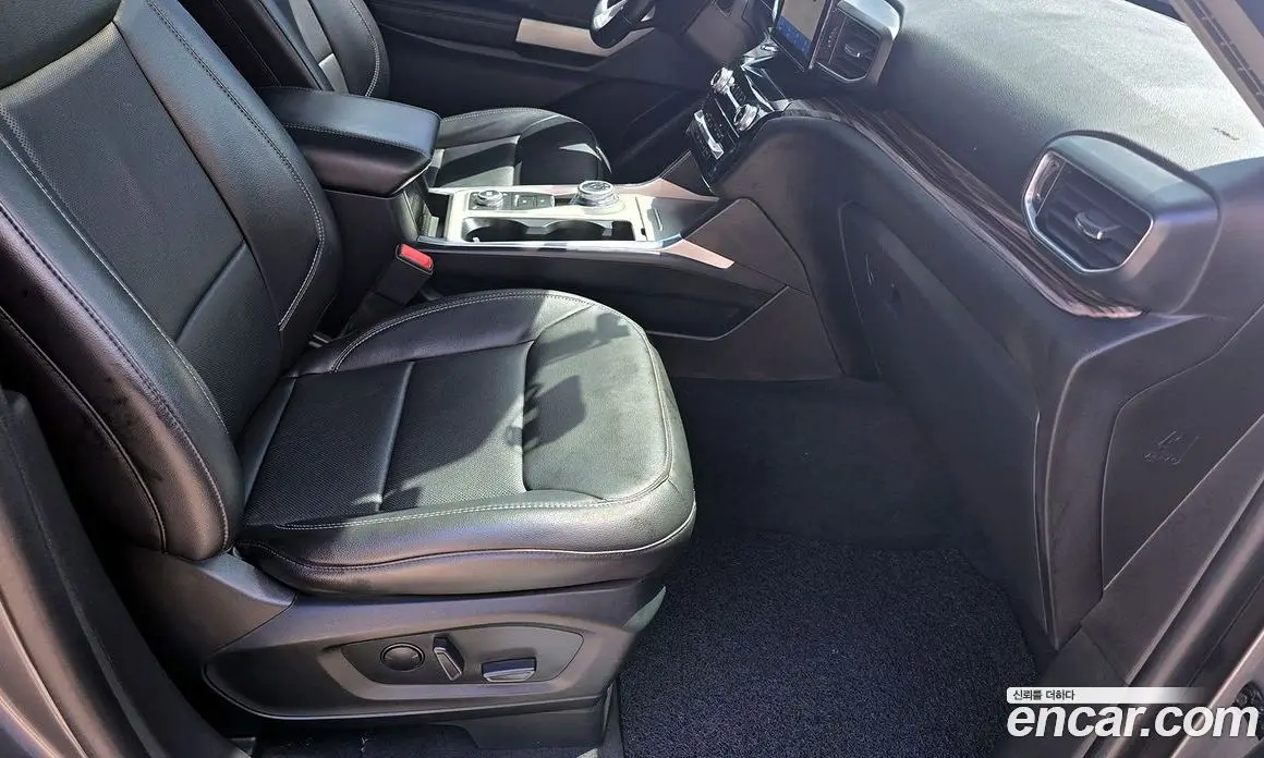 Ford Explorer 2022 2.3 автомат (гидро), фото 15