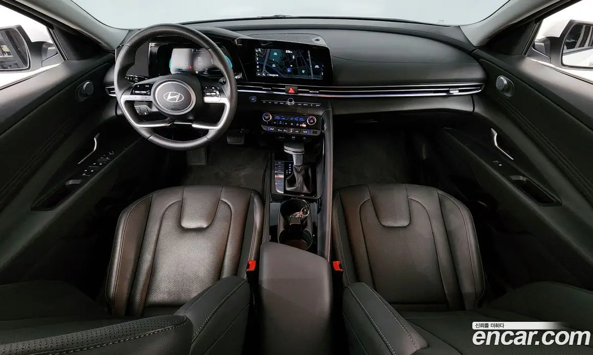 Hyundai Avante 2025 1.6 автомат (гидро), фото 7