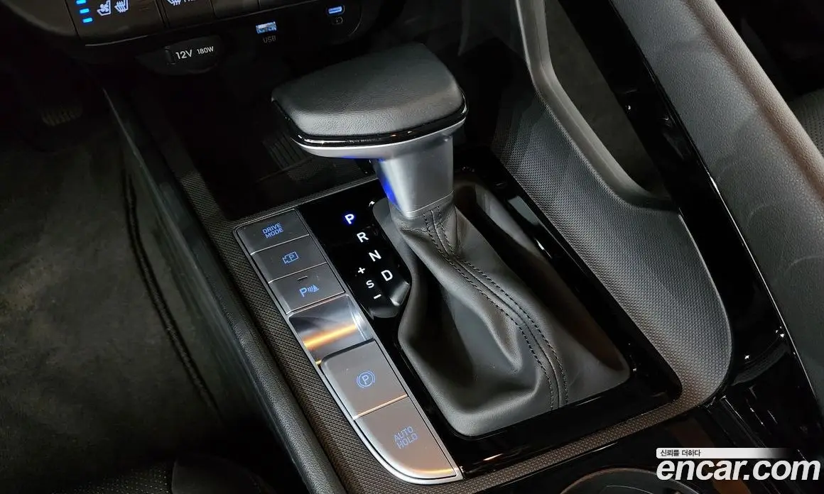 Hyundai Avante 2025 1.6 автомат (гидро), фото 9