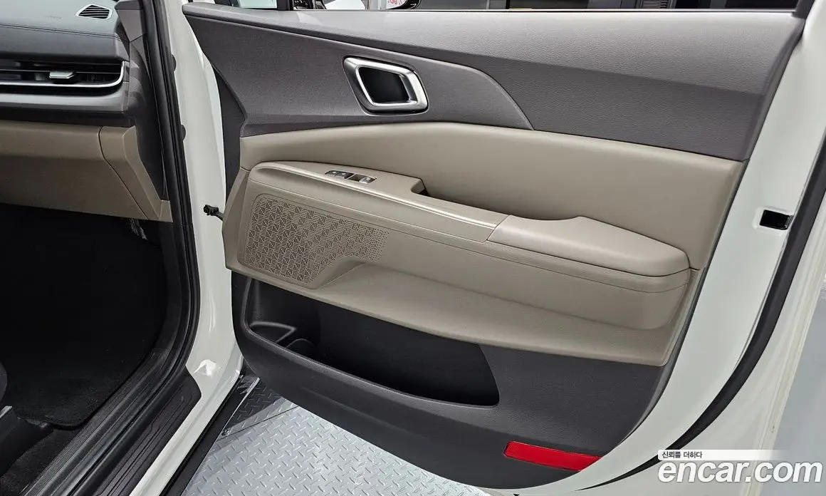 Kia Carnival 2024 2.2 автомат (гидро), фото 15