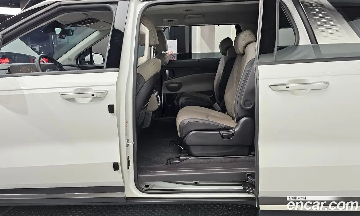 Kia Carnival 2024 2.2 автомат (гидро), фото 18