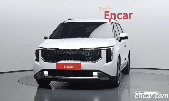 Kia Carnival 2024 2.2 автомат (гидро), миниатюра 3