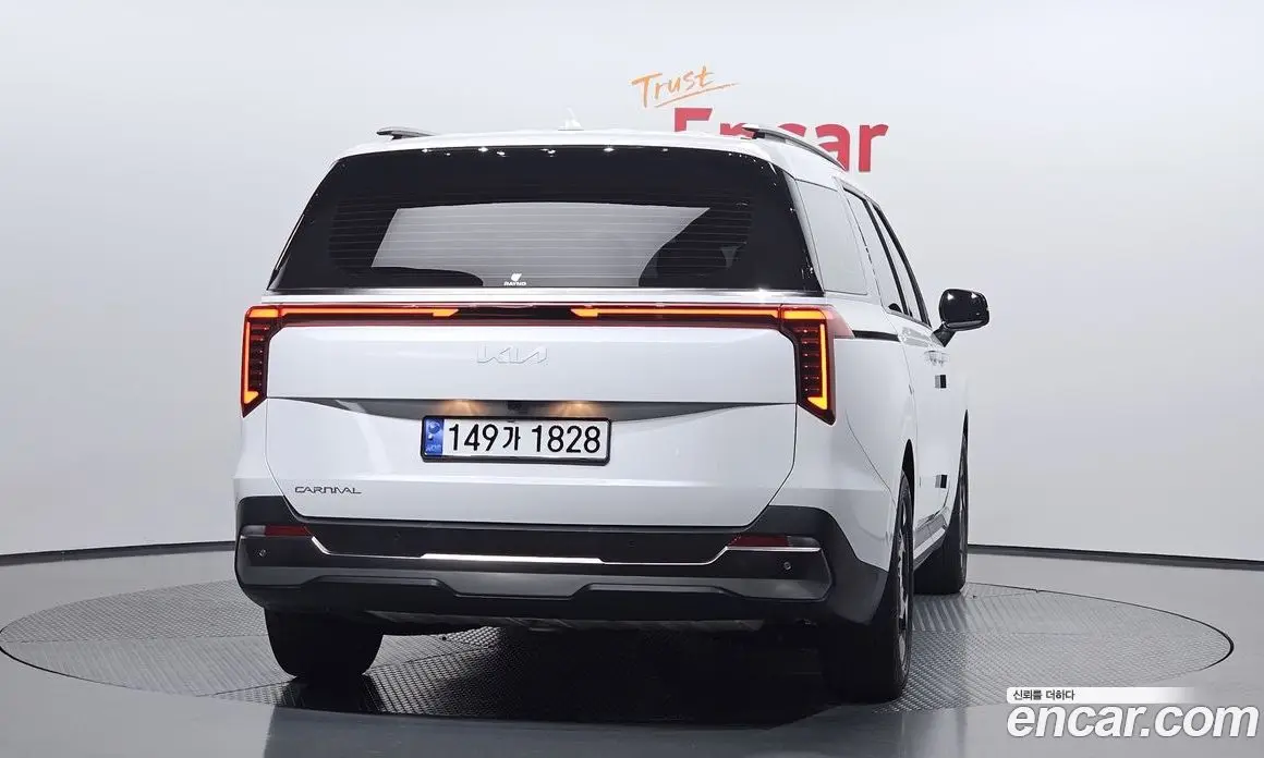 Kia Carnival 2024 2.2 автомат (гидро), фото 4