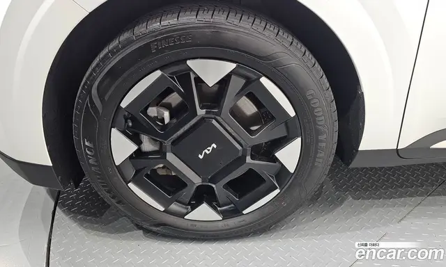 Kia Carnival 2024 2.2 автомат (гидро), миниатюра 5