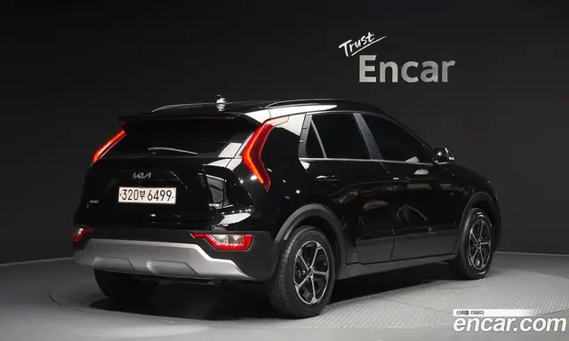Kia Niro 2022 1.6 автомат (гидро), миниатюра 2