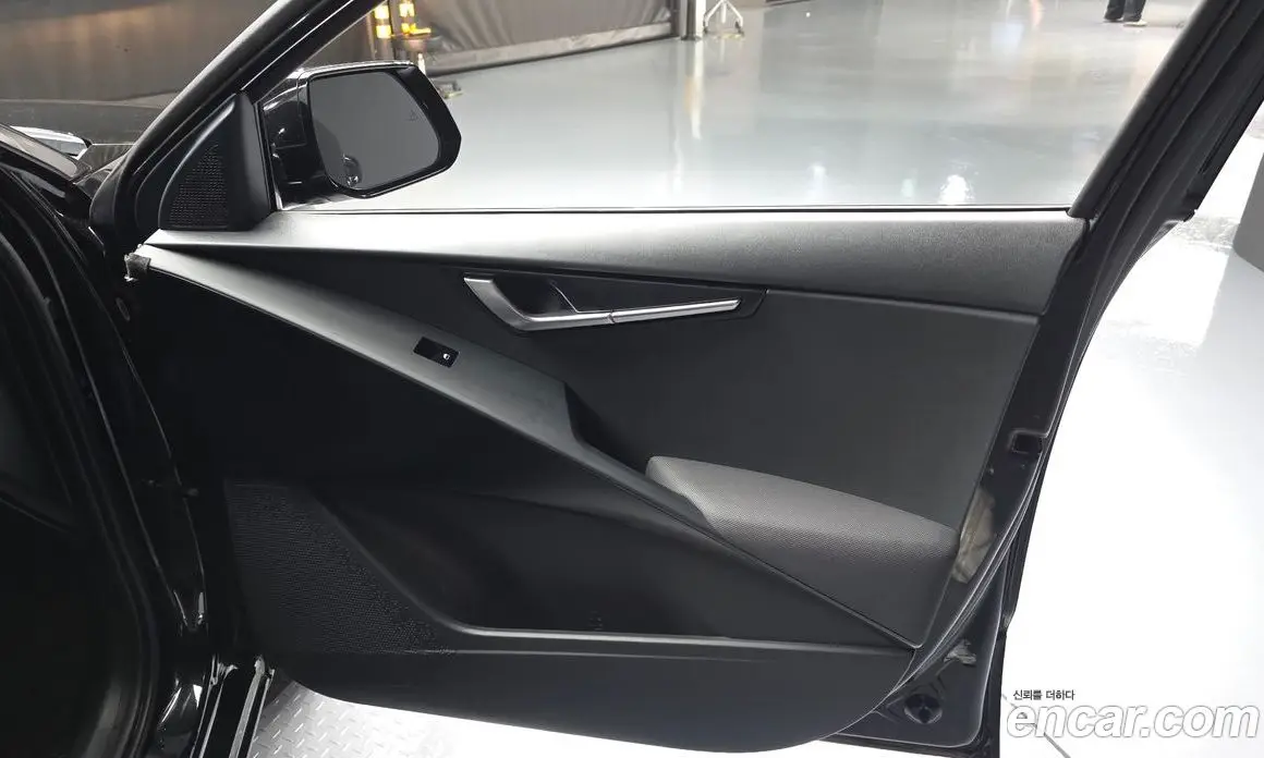 Kia Niro 2022 1.6 автомат (гидро), фото 14