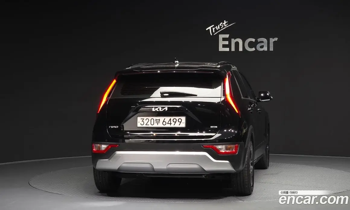 Kia Niro 2022 1.6 автомат (гидро), фото 4