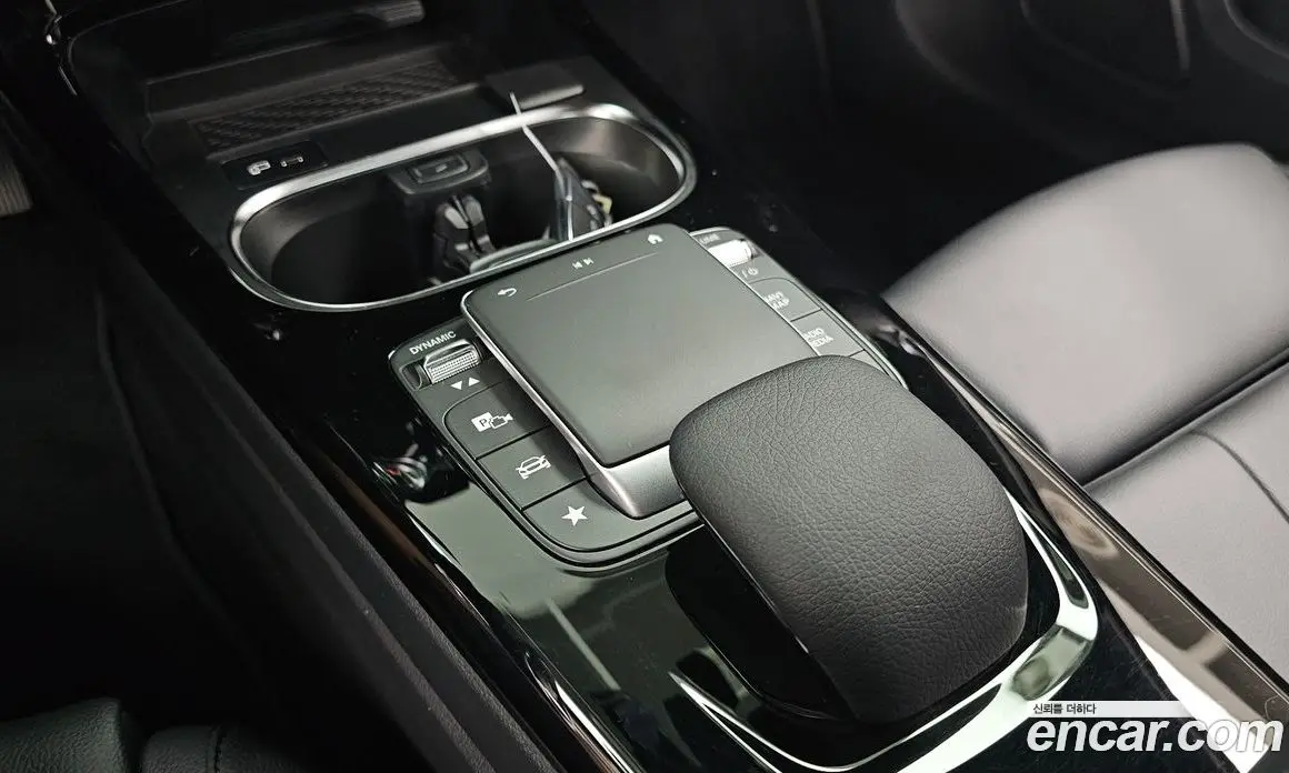 Mercedes-Benz A-Class 2021 2.0 автомат (гидро), фото 28