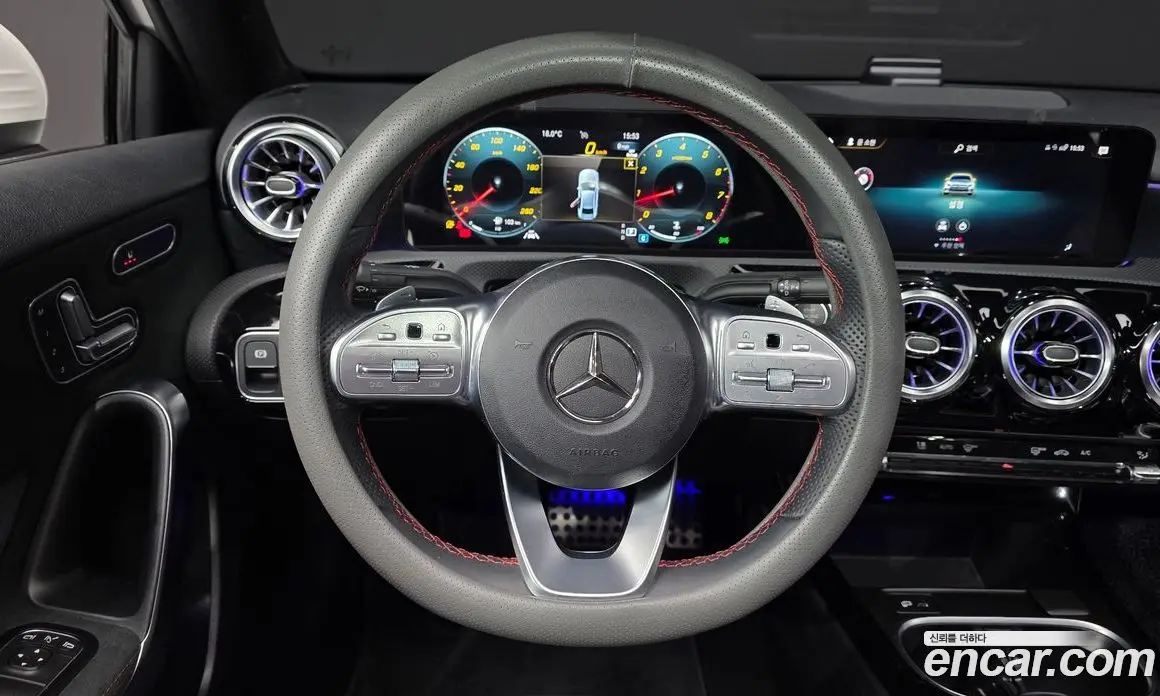 Mercedes-Benz A-Class 2023 2.0 автомат (гидро), фото 19