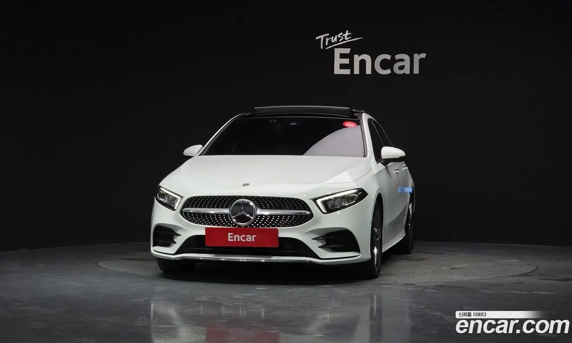 Mercedes-Benz A-Class 2023 2.0 автомат (гидро), фото 3