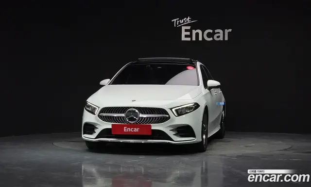 Mercedes-Benz A-Class 2023 2.0 автомат (гидро), миниатюра 3