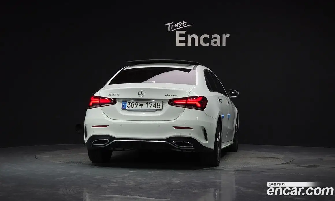 Mercedes-Benz A-Class 2023 2.0 автомат (гидро), фото 4