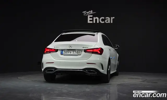 Mercedes-Benz A-Class 2023 2.0 автомат (гидро), миниатюра 4
