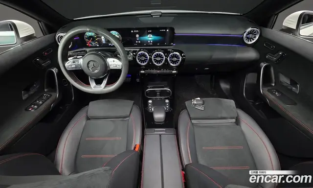 Mercedes-Benz A-Class 2023 2.0 автомат (гидро), миниатюра 10
