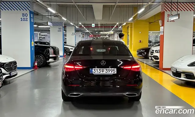 Mercedes-Benz C-Class 2025 2.0 автомат (гидро), миниатюра 4