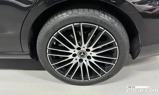Mercedes-Benz C-Class 2025 2.0 автомат (гидро), миниатюра 5