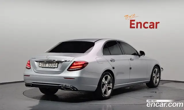 Mercedes-Benz E-Class 2017 1.9 автомат (гидро), миниатюра 2