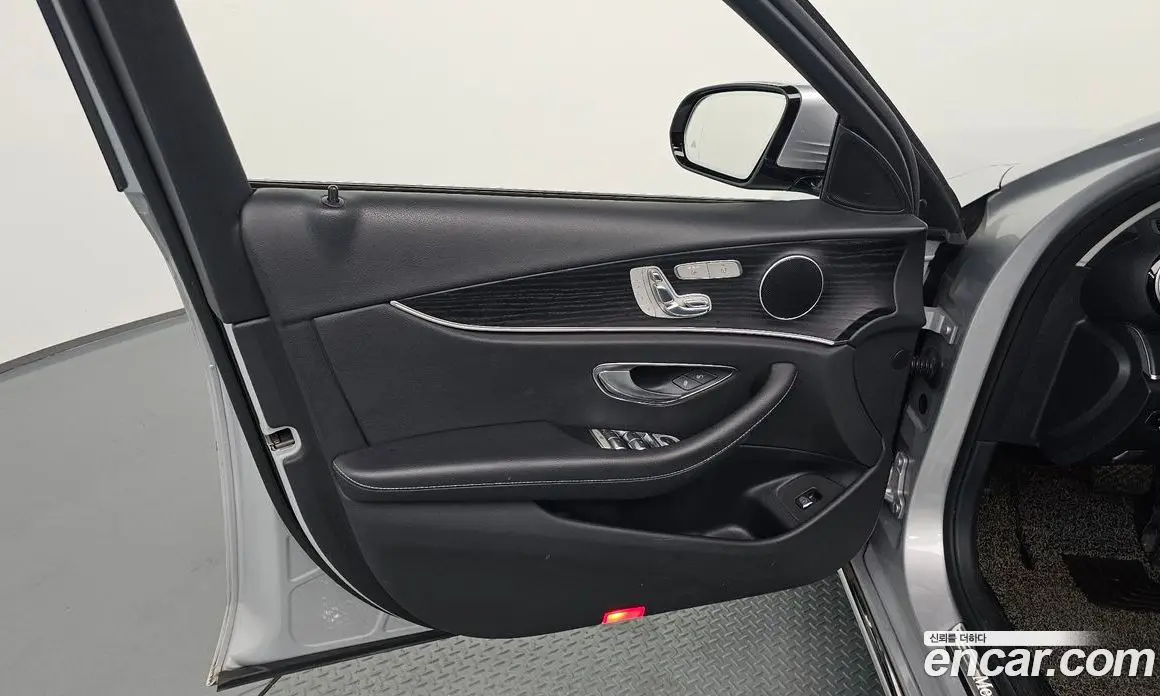 Mercedes-Benz E-Class 2017 1.9 автомат (гидро), фото 14