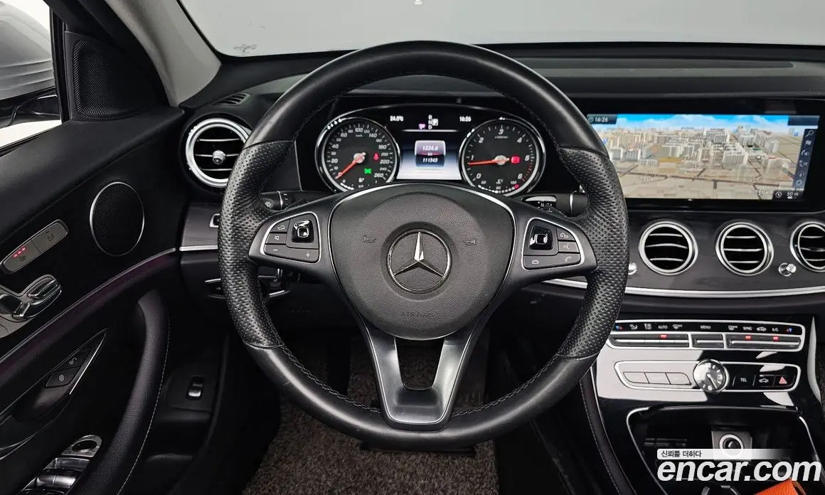 Mercedes-Benz E-Class 2017 1.9 автомат (гидро), фото 20