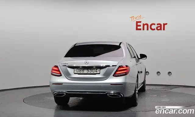 Mercedes-Benz E-Class 2017 1.9 автомат (гидро), миниатюра 4