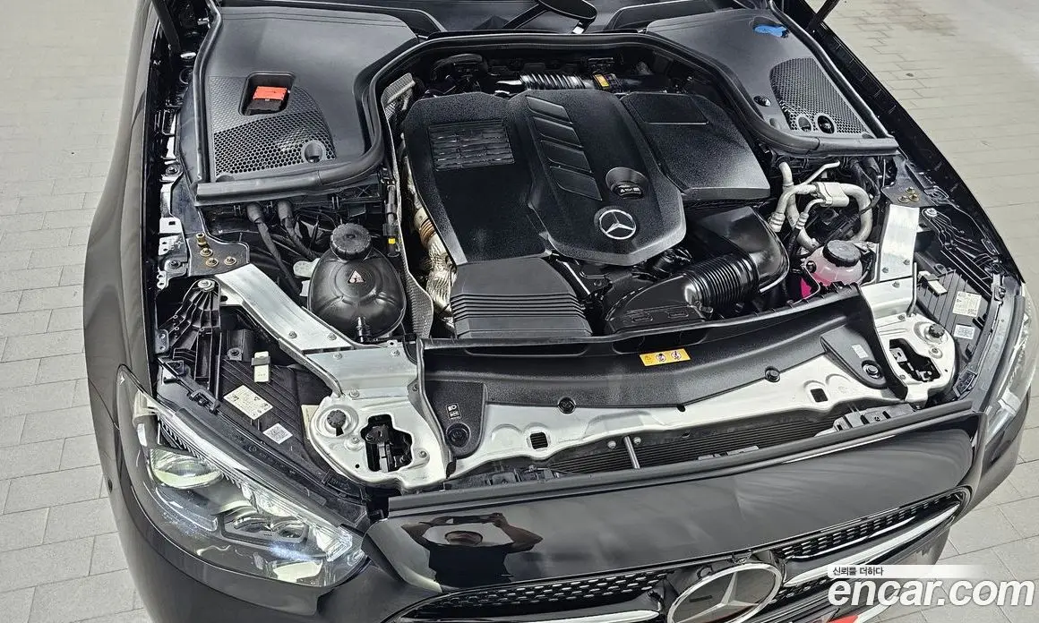Mercedes-Benz E-Class 2023 2.0 автомат (гидро), фото 6